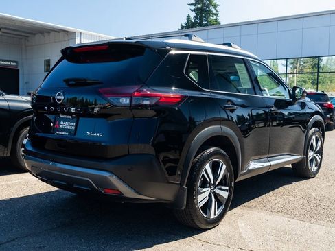 Used 2023 Nissan Rogue SL w/ SL Premium Package image 6