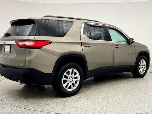 Used 2020 Chevrolet Traverse LT image 5