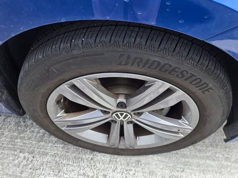Used 2023 Volkswagen Jetta SE FWD image 7