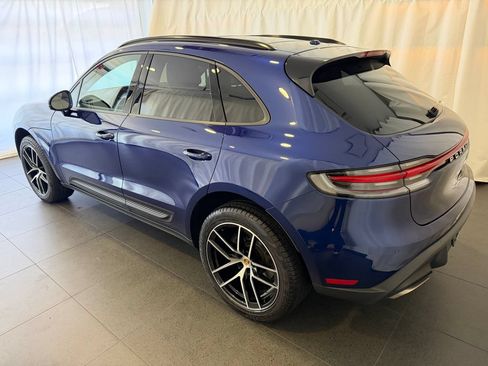Certified 2026 Porsche Macan AWD/4WD image 3