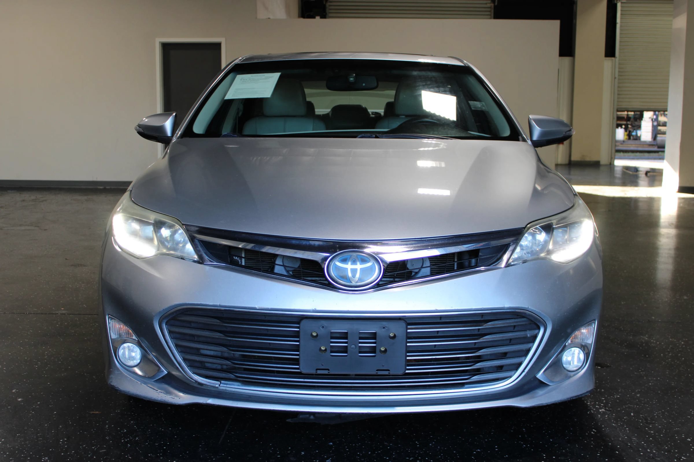 Used 2015 Toyota Avalon Limited w/ Technology Package FWD image 7