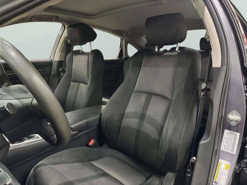 Used 2020 Honda Accord EX image 25