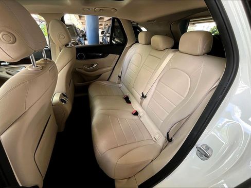 Used 2019 Mercedes-Benz GLC 300 image 19