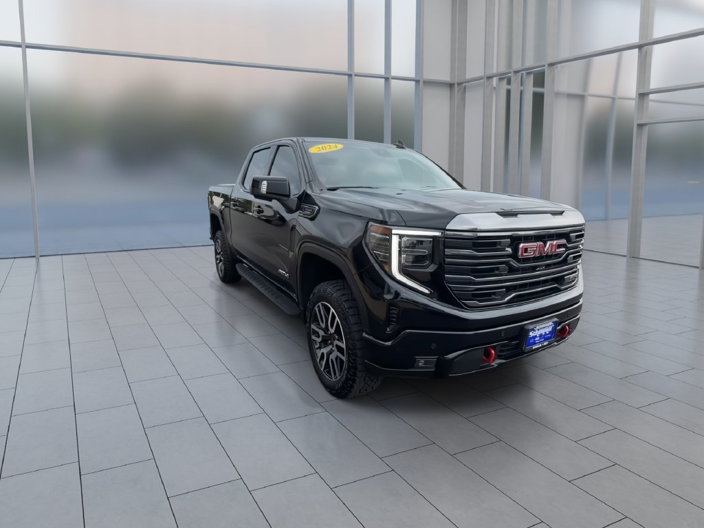 Used 2024 GMC Sierra 1500 AT4 w/ Technology Package AWD/4WD image 2