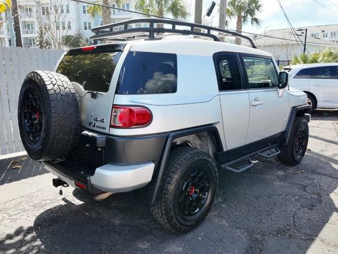 Used 2008 Toyota FJ Cruiser 4WD image 3