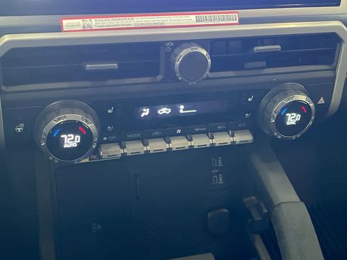 New 2026 Toyota Tacoma TRD Off-Road AWD/4WD image 19