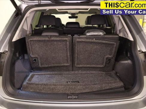 Used 2024 Volkswagen Tiguan SE image 29