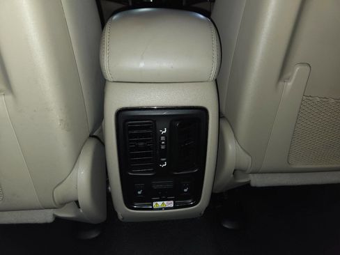 Used 2012 Jeep Grand Cherokee Limited w/ Trailer Tow Group IV AWD/4WD image 22