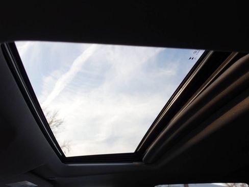 Used 2024 Chevrolet Silverado 1500 RST image 21