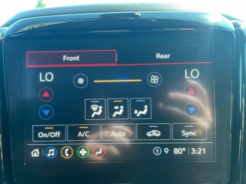 Certified 2023 Chevrolet Traverse LT AWD/4WD image 21