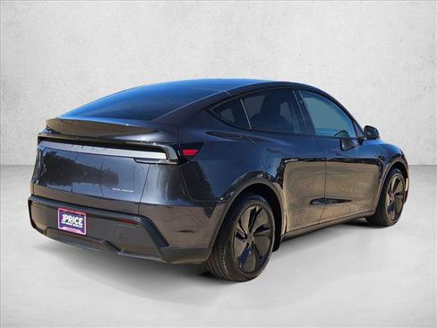 Used 2026 Tesla Model Y Long Range AWD/4WD image 5