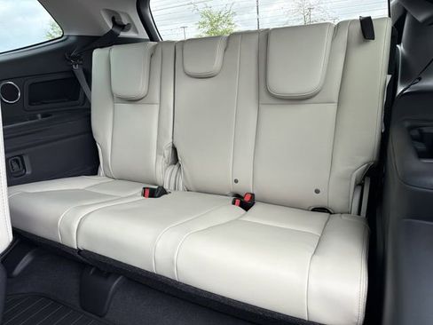 New 2026 Subaru Ascent Limited AWD/4WD image 11