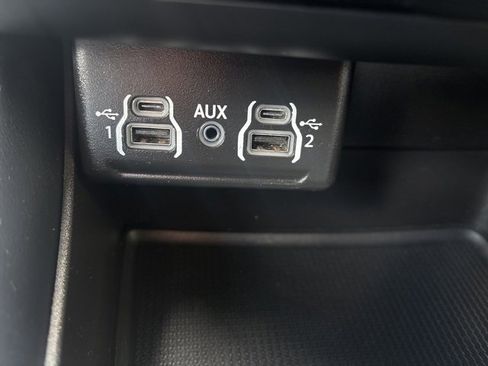 Certified 2024 Dodge Durango GT image 38