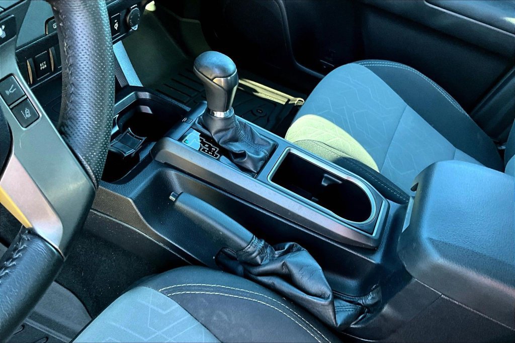 Used 2020 Toyota Tacoma TRD Off-Road RWD image 21