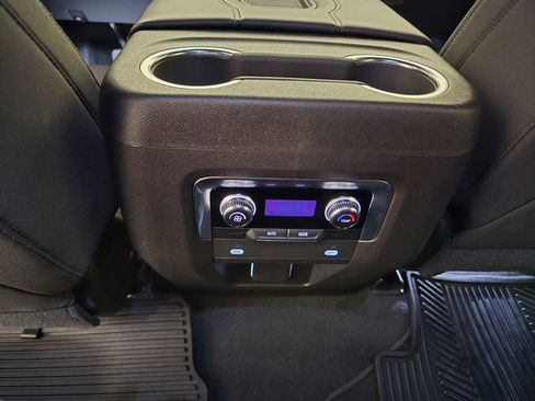 Used 2021 GMC Yukon SLE w/ Gmc Pro Safety Plus Package image 30