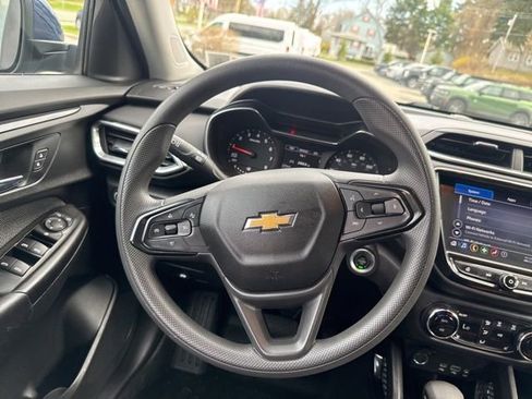 Used 2021 Chevrolet TrailBlazer LT w/ Convenience Package image 24
