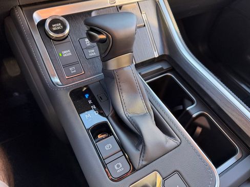 Used 2025 Lexus GX 550 550 Premium+ w/ Accessory Package (2T) image 38