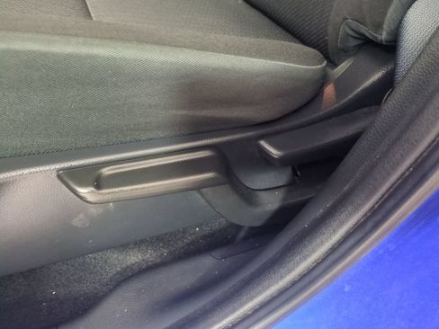 Used 2018 Honda HR-V LX image 22
