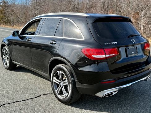 Used 2016 Mercedes-Benz GLC 300 w/ Premium Package image 8