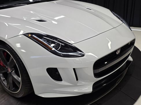 Used 2016 Jaguar F-TYPE R image 46