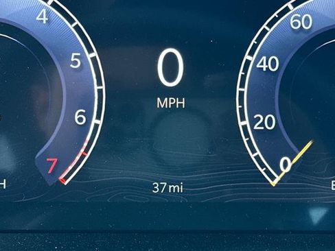 Used 2025 Jeep Grand Cherokee Laredo X w/ Luxury Tech Group I AWD/4WD image 29