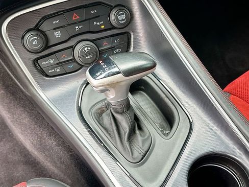 Used 2016 Dodge Challenger R/T Scat Pack w/ Leather Interior Group RWD image 18