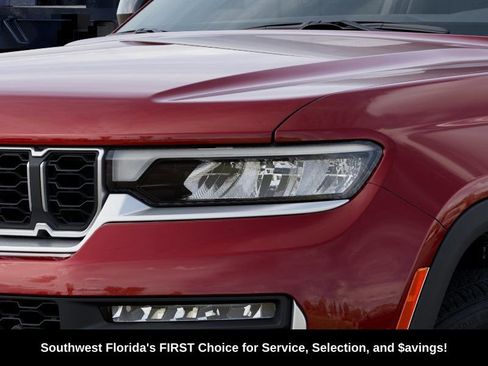 New 2026 Jeep Grand Cherokee Limited image 2