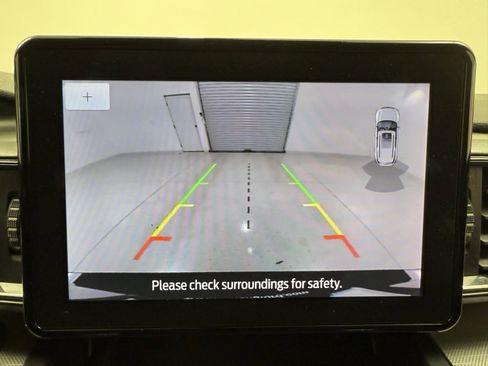 Used 2020 Ford Explorer XLT w/ Equipment Group 202A image 15