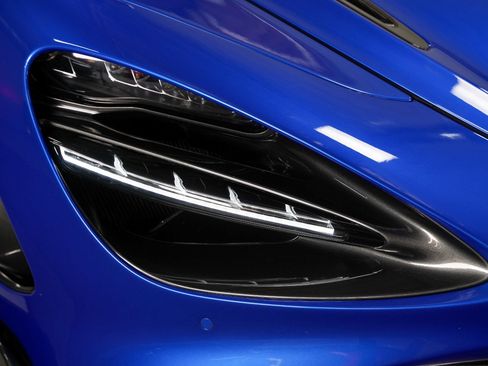 Used 2022 McLaren 765LT RWD image 14