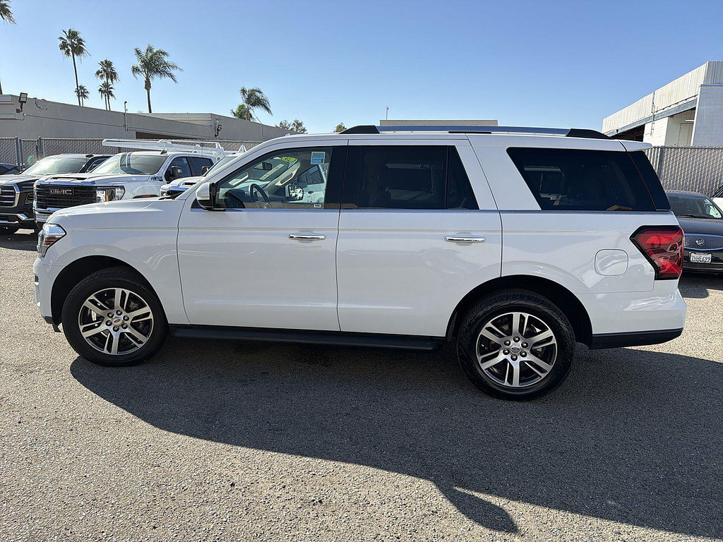 Used 2024 Ford Expedition Limited RWD image 1