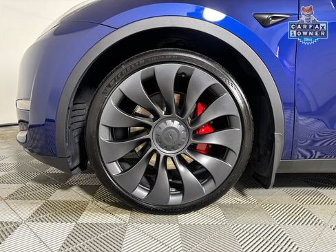 Used 2023 Tesla Model Y Performance AWD/4WD image 28