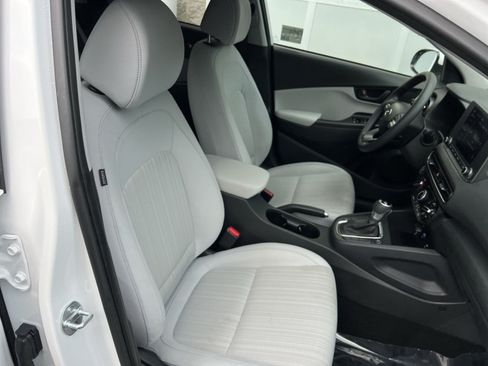 Used 2023 Hyundai Kona SEL AWD/4WD image 25