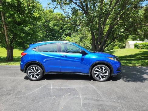 Used 2020 Honda HR-V Sport image 3