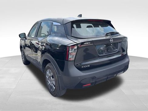 Used 2025 Nissan Kicks S w/ Charging Package FWD image 5