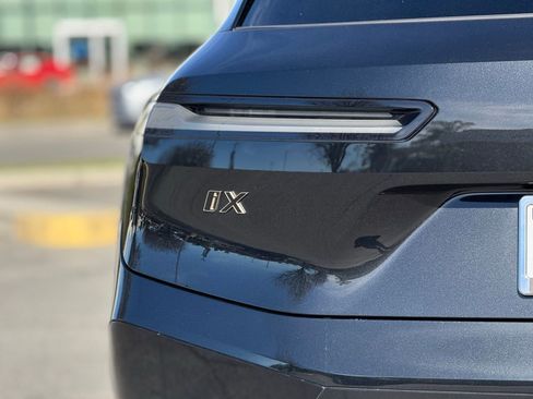 Used 2025 BMW iX M60 image 14