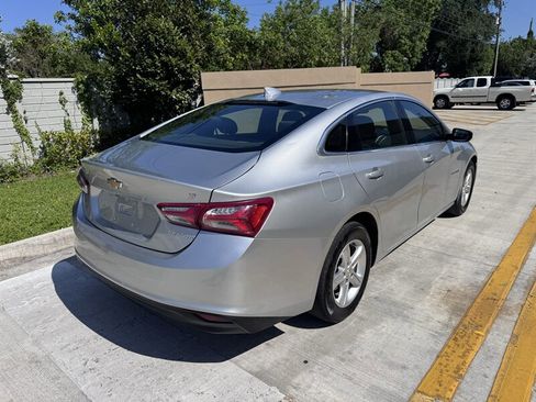 Used 2022 Chevrolet Malibu LT FWD image 5