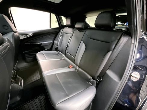 Used 2023 Volkswagen ID.4 Pro S image 28