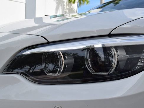 Used 2021 BMW 230i xDrive Convertible AWD/4WD image 12