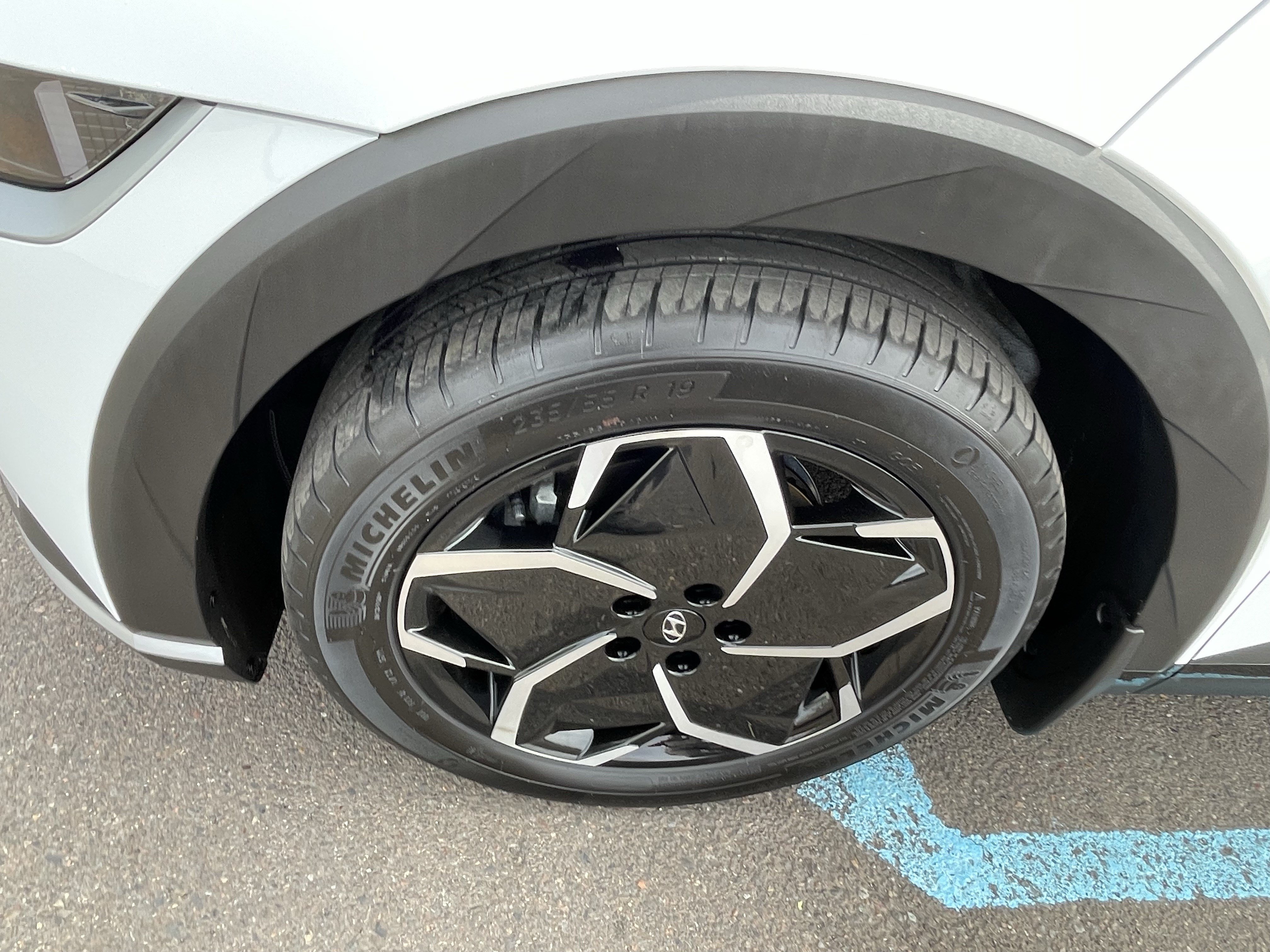 Certified 2023 Hyundai Ioniq 5 SEL AWD/4WD image 9