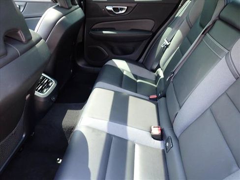 Used 2022 Volvo S60 B5 R-Design w/ Advanced Package FWD image 8