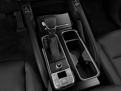 Used 2025 Kia Telluride S FWD image 9