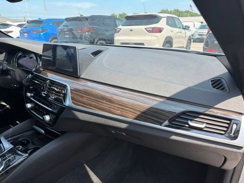 Used 2017 BMW 540i xDrive AWD/4WD image 27