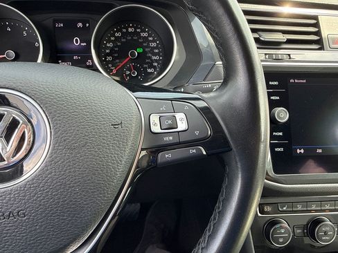 Used 2019 Volkswagen Tiguan SE AWD/4WD image 24
