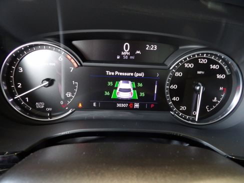Used 2023 Cadillac XT6 Luxury AWD/4WD image 12