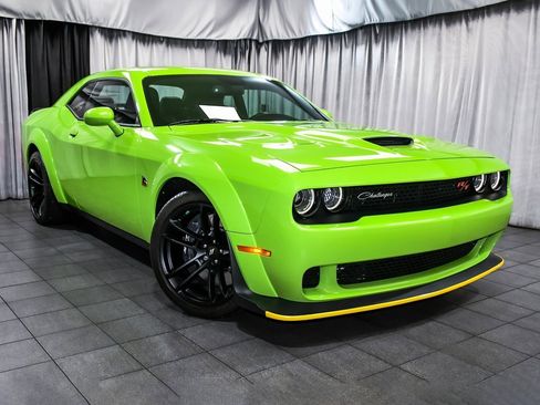 Used 2023 Dodge Challenger R/T Scat Pack image 3