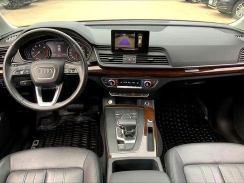 Used 2020 Audi Q5 Premium w/ Convenience Package image 14