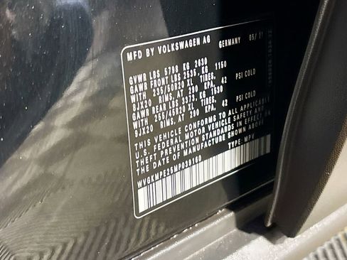 Certified 2021 Volkswagen ID.4 Pro S w/ Gradient Package image 27