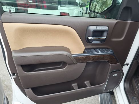 Used 2018 GMC Sierra 1500 Denali w/ Denali Ultimate Package image 9