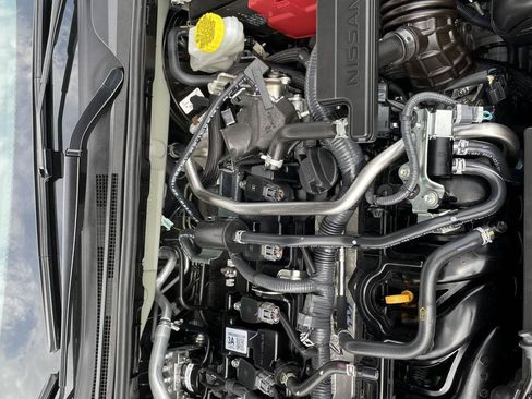 Used 2025 Nissan Sentra SV w/ All-Weather Package FWD image 10