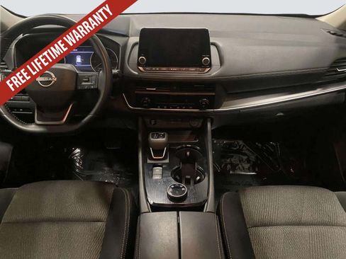 Used 2025 Nissan Rogue SV AWD/4WD image 24